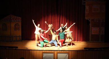 Kayseri tiyatroyu sevdi