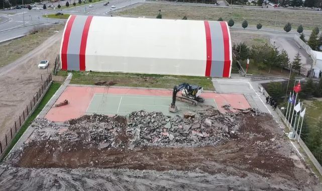 Kayseri’ye yeni kapalı tenis kortları yapılıyor