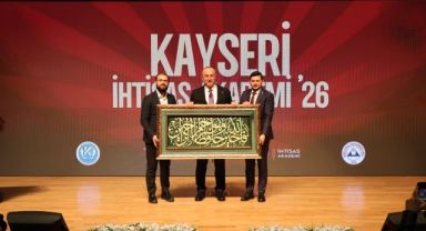 Mevlüt Çavuşoğlu: İran meselesinde son derece ilkeli bir tutum sergiliyoruz
