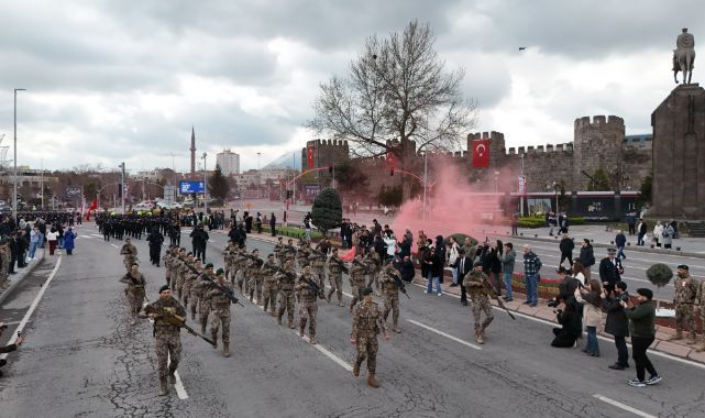 Polis haftasında Özel Harekat'tan nefes kesen gösteri