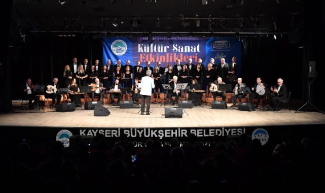 Türk Sanat Müziği konseri Kayserililerden büyük ilgi gördü