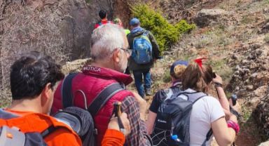 Yahyalı’da 65 kişilik doğa yürüyüşü